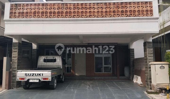 Kota Wisata, Cluster West Covina, 4+1 Kamar Tidur, Garasi 2 Mobil, Hadap Selatan..