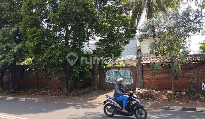 Jalan Brawijaya Kebayoran Baru, Dekat Essence Darmawangsa, Pinggir Jalan Raya, Cocok Resto/coffee Shop...