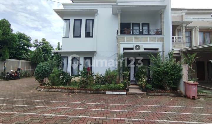 Rumah Mewah Siap Huni, Modern, Dalam Townhouse, Hook Utara Timur, Dekat Tol Brigif Dan Andara, Rumah Bagus SHM di Jagakarsa