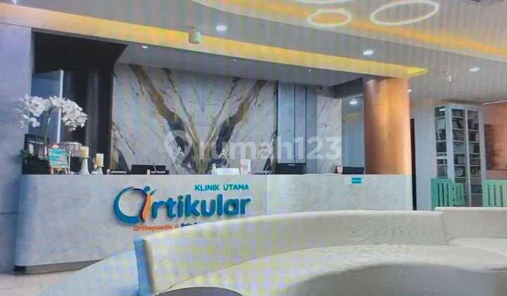 Gedung Radio Dalam Raya, Pinggir Jalan, Cocok untuk Kantor/Bank/Showroom/Toko/Klinik/Resto/Dll.