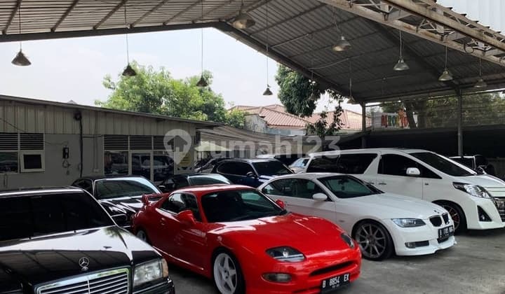 Haji Nawi Raya, Dekat Pondok Indah Mall, Ex Showroom Mobil, Lebar Muka 20 Meter, Cocok Usaha Komersil.