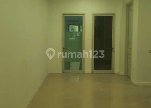 Senopati Area, Space Komersil 320m, Cocok Kantor, Gym, Klinik, Les, Dll Ruang-Usaha di Jl. Suryo No.5, Rawa Barat, Kebayoran Baru, Kota Jakarta Selatan, DKI Jakarta, Indonesia, 12180, Senopati 320.0 m² Unfurnished