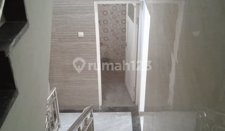 Graha Mulya Amanah Depok, Pusat Belanja Dekat ke D'mall & Ciplaz Depok, Rumah Bagus, 2 Lantai, 1,2Milyar bisa Nego, bisa KPR.