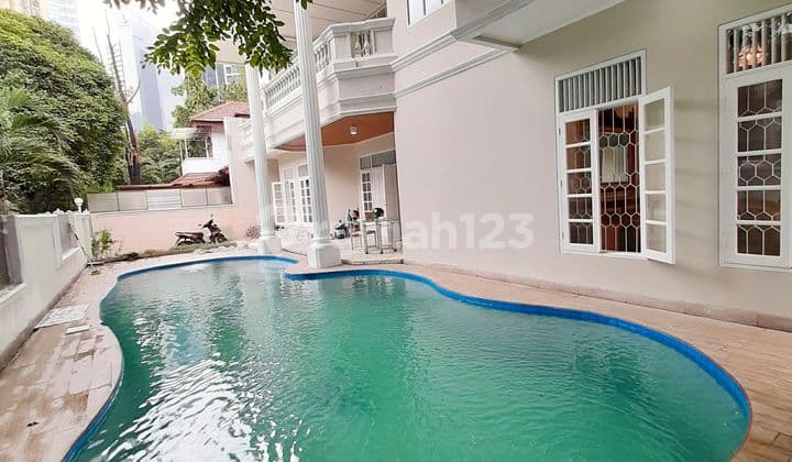 Rumah Bagus Di Mega Kuningan - Denpasar, Sangat Strategis, One Akses, Satpam 24 Jam, Komplek Rumah Menteri Dan Pejabat Negara