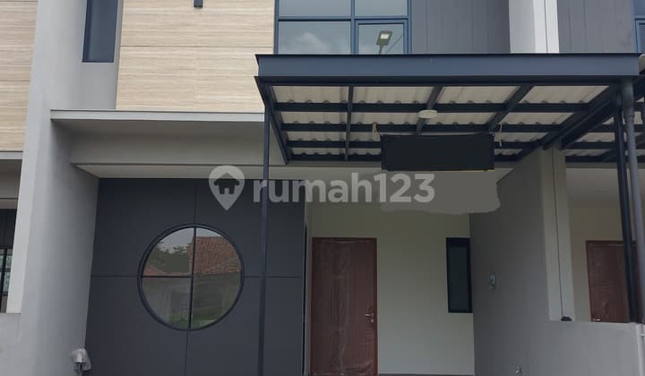 Rumah Baru Siap Huni Dalam Cluster Di Belakang Setra Duta Pasteur