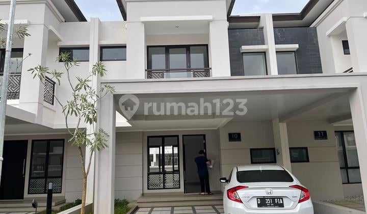 Rumah Baru Klasik Moderen Siap Huni di Podomoro Park Buah Batu