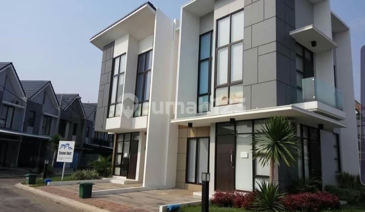 Rumah Baru Asri Moderen di Galuhmas Karawang berada di pusat Kota