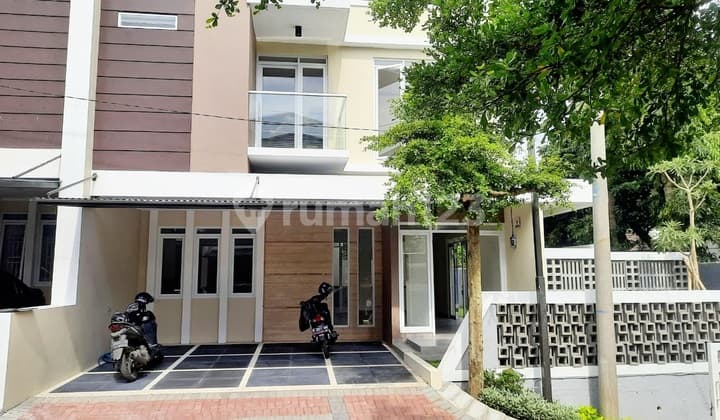 Rumah Baru Asri Moderen di Gegerkalong Bandung 5 Menit Setiabudi