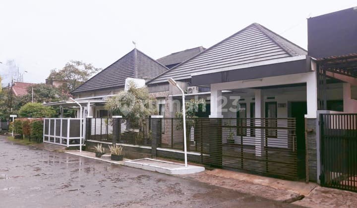 A Well-Maintained, Comfortable, and Serene House in Arcamanik Endah, Bandung, Strategically Located.