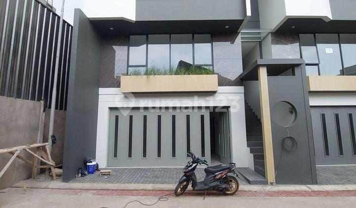 Rumah Baru Modern Siap Huni 3lantai Di Setra Duta Bandung Pasteur