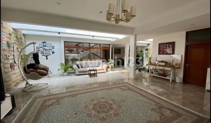 Rumah Asri Terawat Strategis Di Setrasari Bandung Utara Dekat Tol