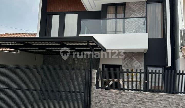 Rumah Baru Modern Dalam Komplek Di Taman Kopo Indah 3 Bandung