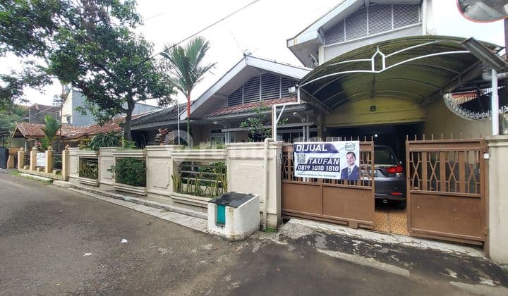 Rumah Asri Terawat Sayap Buah Batu Dekat Soekarno Hatta Bandung