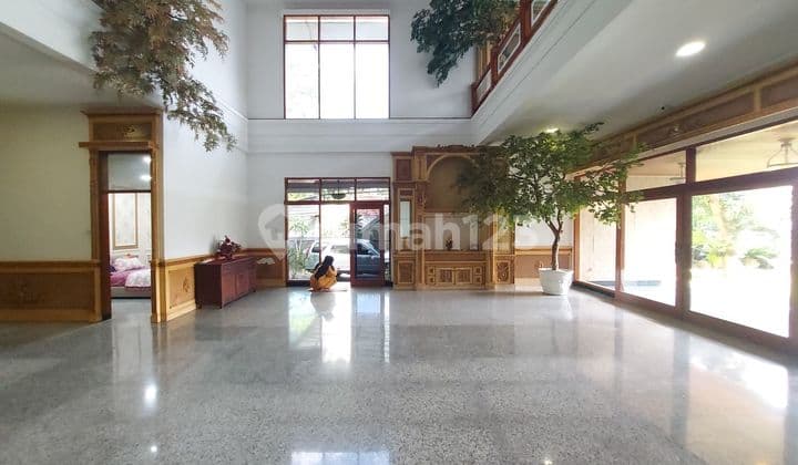 Rumah Mewah Asri Terawat di Sayap Ciumbuleuit Bandung Dekat Unpar