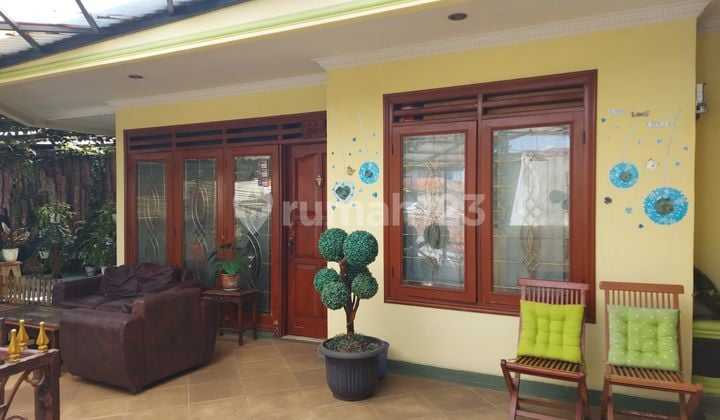 Rumah Asri Pinggir Jalan Sindanglaya Arcamanik Bandung Timur