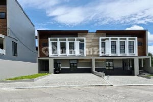 Jarang Ada Rumah Baru Modern Sayap Setiabudi Dekat Upi Bandung