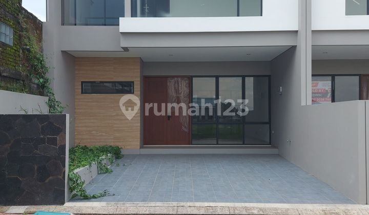 Rumah Baru Modern 2 Lantai Siap Huni Di Setra Duta Bandung Utara
