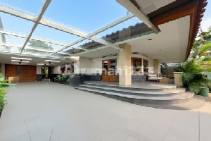 Strategic House in Downtown Dago Area, Bandung, Close to Boromeous.