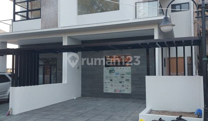 Rumah Modern Mewah Di Sayap Setiabudi Pondok Hijau Dekat Ipi
