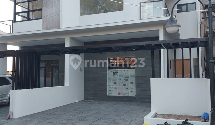 Rumah Modern Mewah Di Sayap Setiabudi Pondok Hijau Dekat Ipi