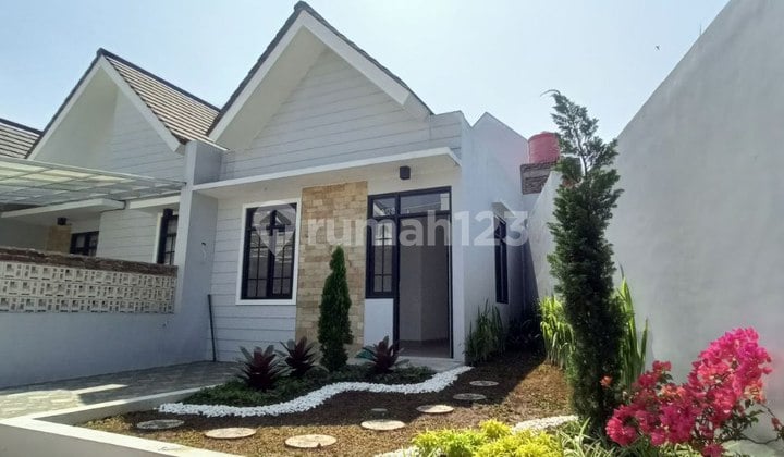Rumah Baru Asri Dalam Komplek di Padaasih Permana Cimahi Utara