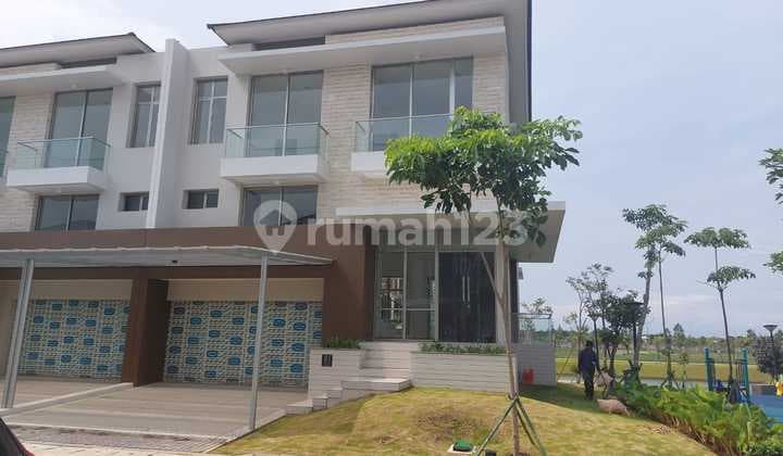 Rumah Mewah Pik2 Uk 13x25 Hoek,view Danau,dekat Taman