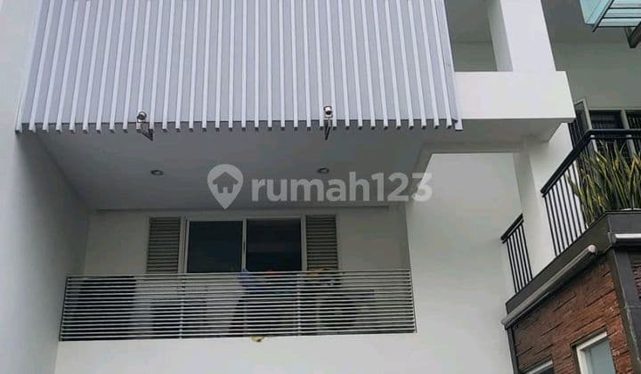 Dijual Rumah Camar Indah,Mewah Bagus Siap Huni Ada Swimming Pool