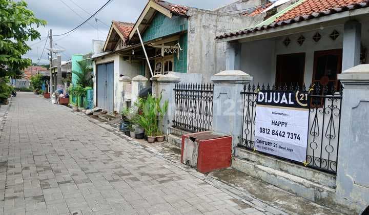 Minimalist Residence Tomon Kramatwatu Housing