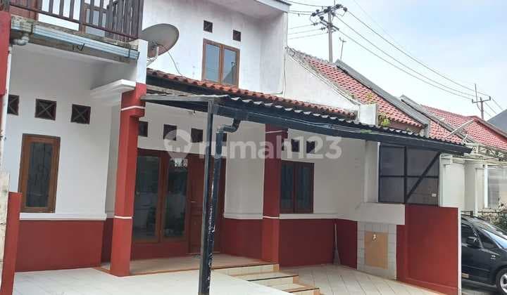 Rumah 2 Lantai Siap Huni Dekat Tol Limo, Depok