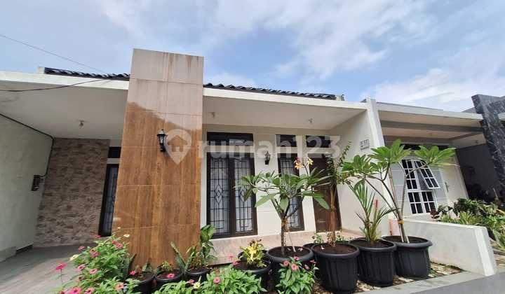 Dijual Rumah Baru Dalam Komplek Di Meruyung, Depok