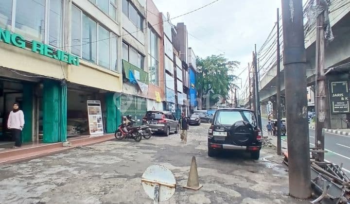 For Sale: 3-Unit Row Shops Near ITC Fatmawati