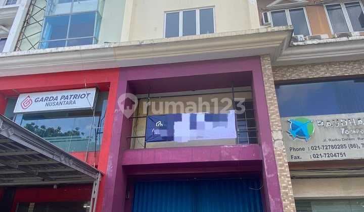 Disewakan Ruko Strategis Pinggir Jalan - Radio Dalam