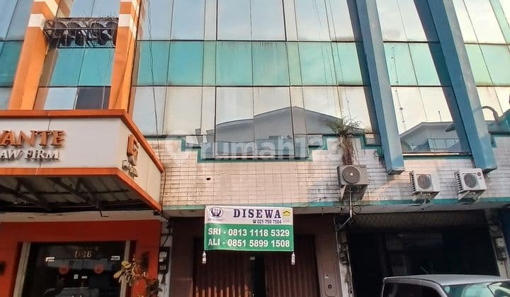 Disewakan Ruko 3 Lantai Komplek Golden Plaza Fatmawati