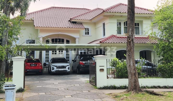 FOR SALE!! HOUSE IN LIPPO KARAWACI, 6 BEDROOMS WITH CERTIFICATE & POOL, PERFECT FOR LARGE FAMILY
