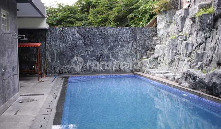 Premium House with Beautiful View, Private Pool at Dago Pakar Resort Bandung