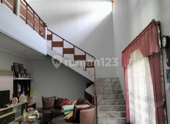 Rumah Terawat Dalam Komplek di Sutami Bandung Dekat Tol Pasteur