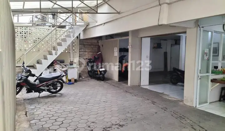 Dijual Ada Kos2an,Gor,Laundry,Kantin,Rumah di Cisitu Dago Bandung