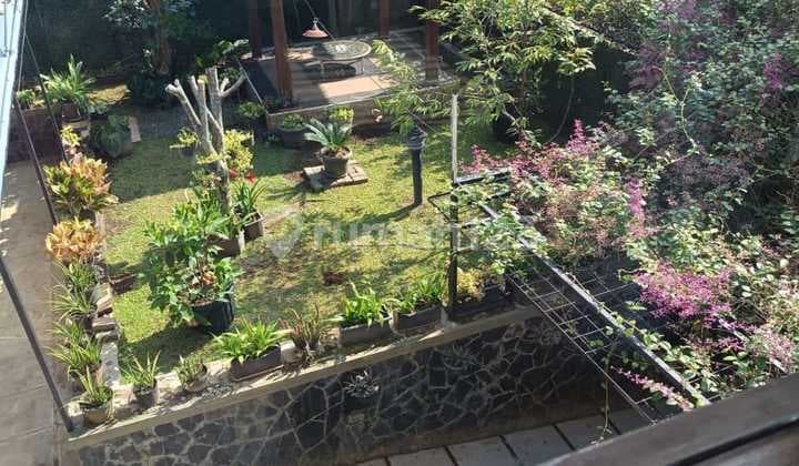 Rumah Mewah, Full Furnish di Bojong Koneng Atas,Cikutra Bandung