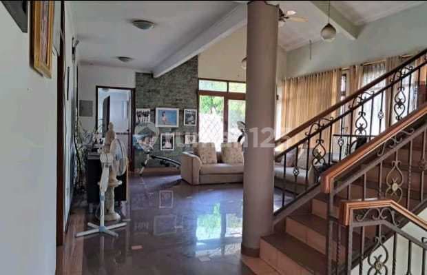 Rumah Megah di Mekarwangi Bandung Komplek Elite Area Strategis