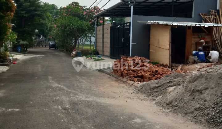 Rumah 2 Lantai Di Villa Melati Mas