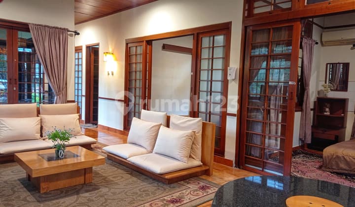 Tokyo Flower Hill Villa, Puncak