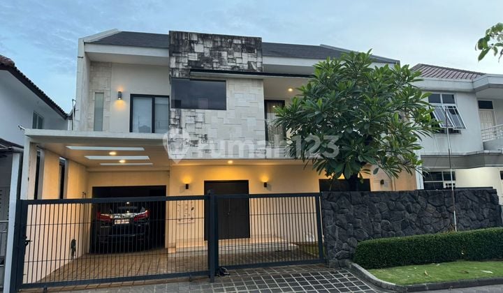 Rumah 2 Lantai Modernland