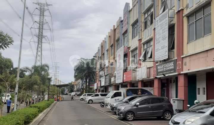 For Sale: Sinpansa Shop House Gading Serpong, Facing the Street