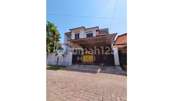 Rumah Mewah Mewah di Puri Anjasmoro Semarang Barat