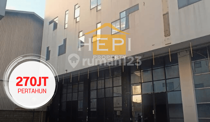 3.5-story shophouse on Imam Bonjol, Central Semarang 3.5-story shophouse on Imam Bonjol, Central Semarang