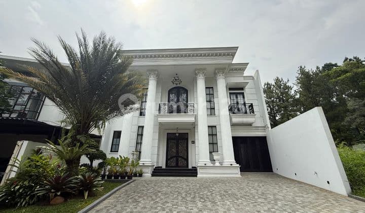 Luxury Home in Sentul City, with Private Swimming Pool & Gym!