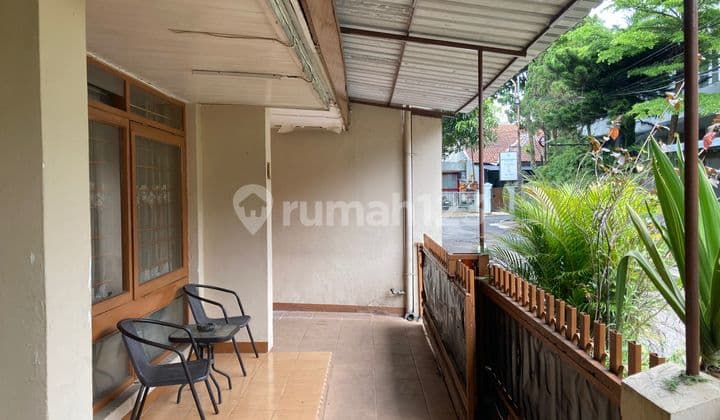 Rumah Klasik Pusat Kota Sayap Riau di Bandung Kota