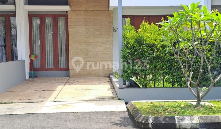 Rumah Bagus 2 Lantai di Komp Cherry Field Bojong Soang Buah Batu