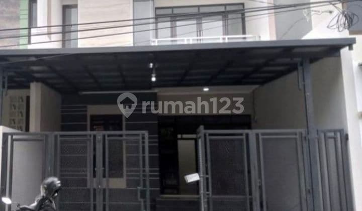 Rumah Minimalis 2 Lantai di Komp Margahayu Raya Buah Batu