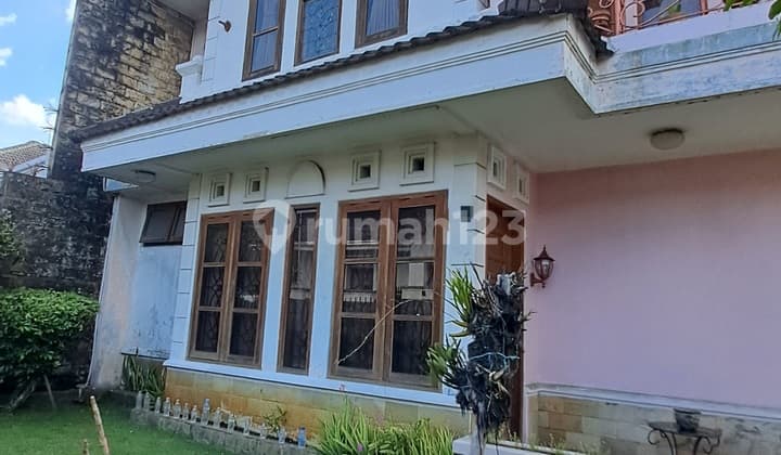 Rumah Mewah 2 Lantai Full Marmer Dekat Griya Buah Batu